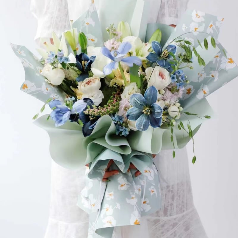 

Flower Wrapping Paper Hand Bouquet Florist Valantine Cellophane KB065