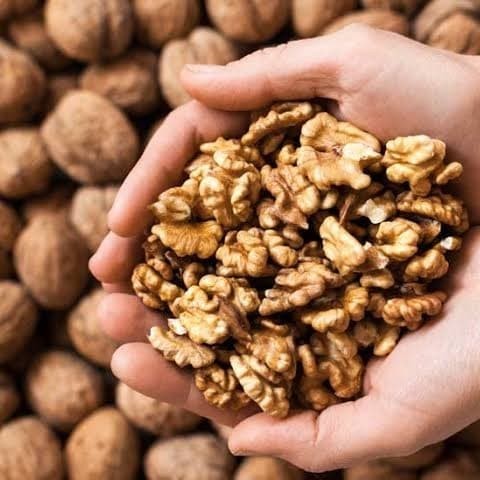 

Walnut / Kacang Walnut Mentah - 1 Kg