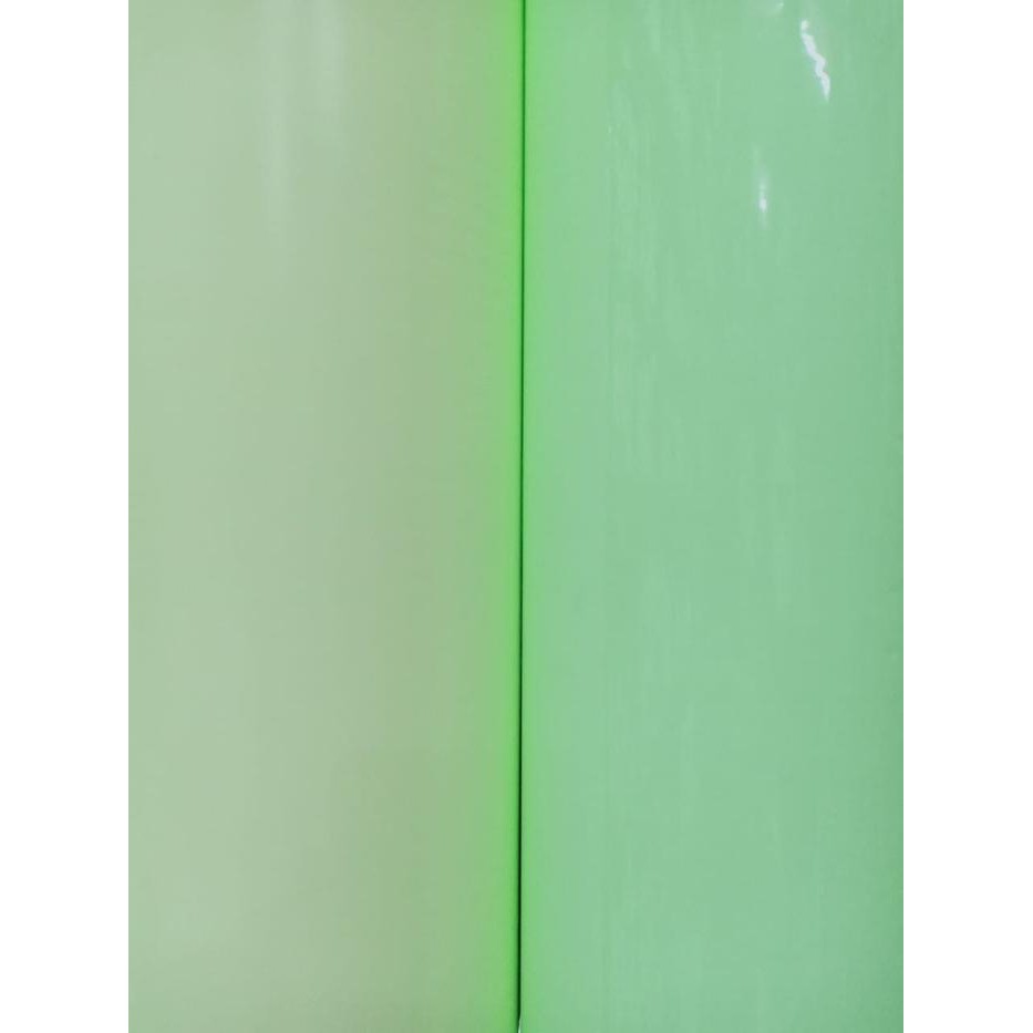 

STIKER / STICKER FOSFOR / GLOW IN THE DARK 122 cm (Warna agak putih) - MATTE