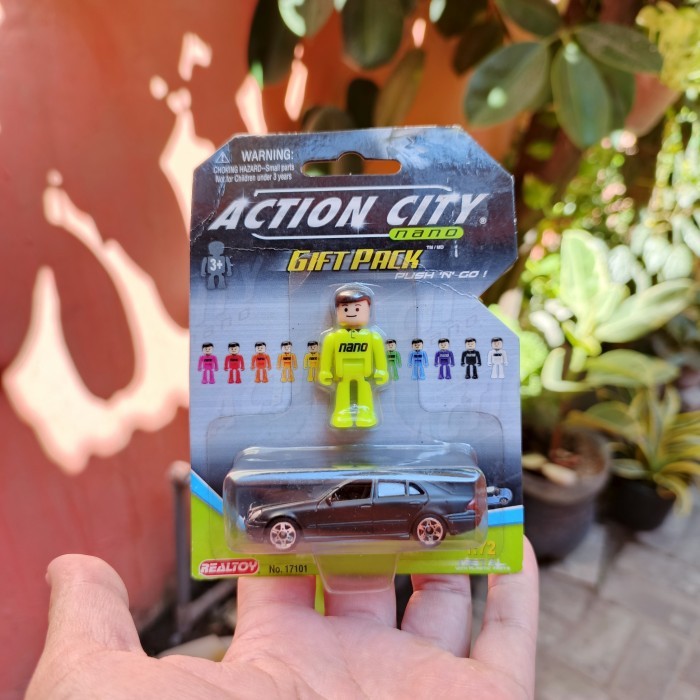 Mercedes Benz E 55 AMG Realtoy Action City Miniatur Mainan Diecast