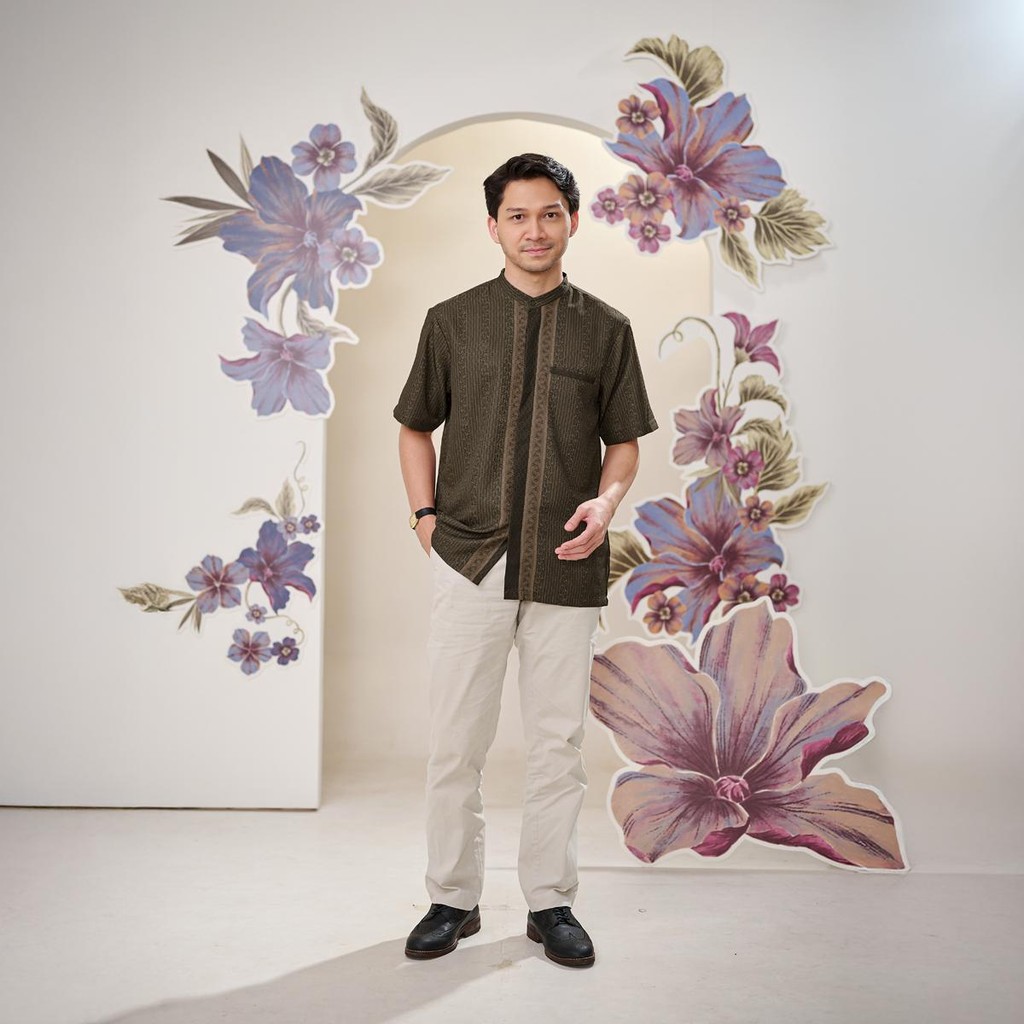 [MINOR] ZM Zaskia Mecca - Tikvi Kemeja Koko Pria Lengan Pendek - Alkisah - Edisi Timun Mas