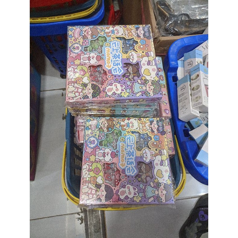 

stiker Momo viral isi 100