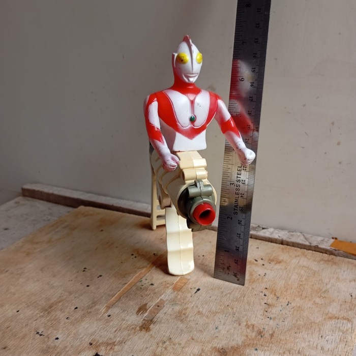 MAINAN mainan vintage Ultraman aksesoris