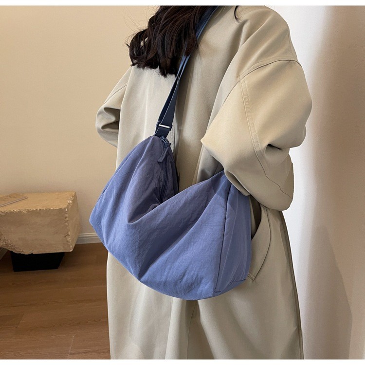 Tas Selempang Bahu Wanita Tas Bakpao Aura Selempang Tas Selempang Kanvas Tas Selempang Bahu Wanita S