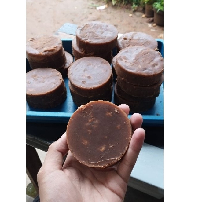 

Gula Aren 100% Asli kawung/ Nira Aren isi 500 gram