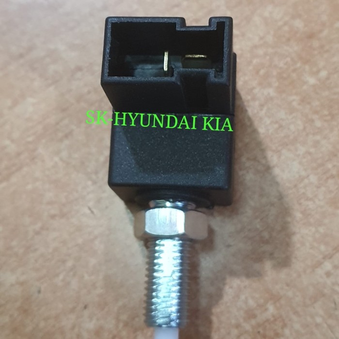 SWITCH REM STOP LAMP MOBIL HYUNDAI DAN KIA - SOCKET 2 BERKUALITAS