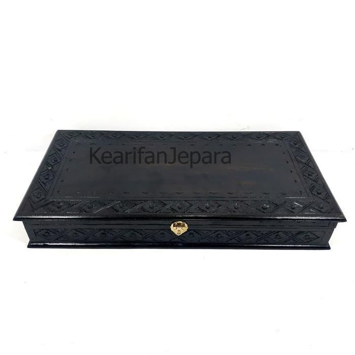 Ukiran Kotak Wadah Menyimpan Pusaka & Pusaka KJ45464