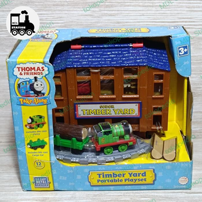 XMCH Thomas and Friends Take Along - TIMBER YARD PORTABLE PLAYSET (MAGNET)