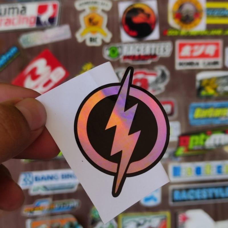 

stiker petir bulat hologram