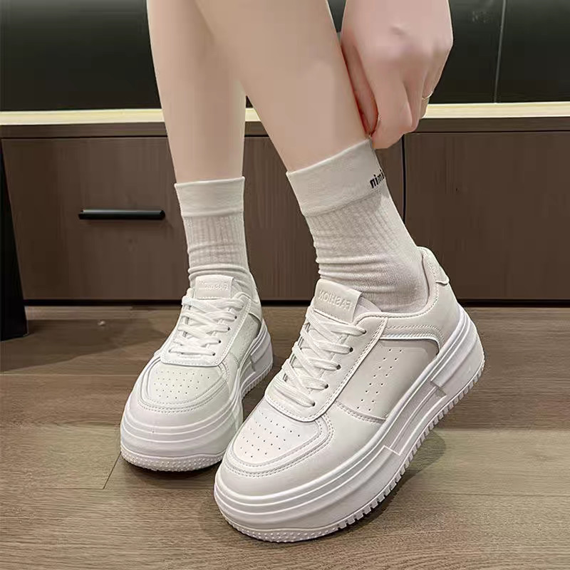Sepatu Sneakers Wanita Casual Fashion Shoes LV0469