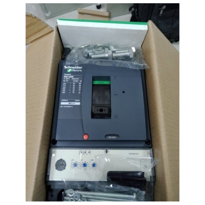 MCCB SCHNEIDER NSX630N 3P 630A 50KA LV432893 MIC2.3 SCHNEIDER ORIGINAL
