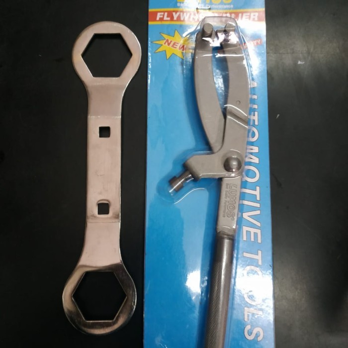 

Paket Set Promo Treker CVT & Kunci Tahanan Kopling 39x41 Motor Matic