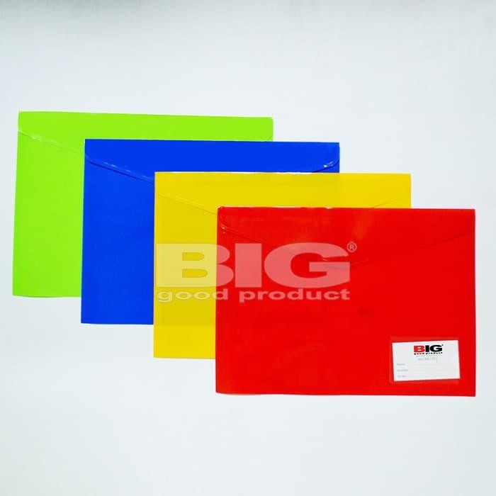 

Map Kancing Plastik BIG 8811 F4 / Folio dengan Name Tag – Warna Transparan Mix