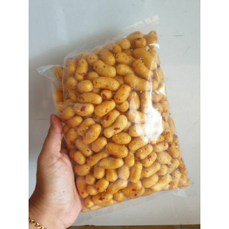 

CAMILAN VIRAL TERLARIS Pilus Ikan - Pilus Bangkok - Pilus Bumbu Rujak 100gr pedas manis
