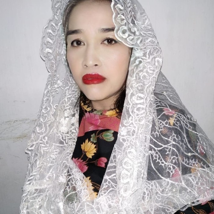 Mantilla/Kerudung Misa