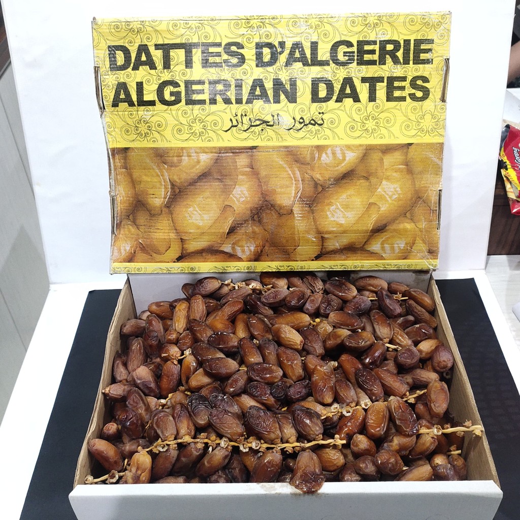 

KURMA DATES ALGERIAN TUNIS TANGKAI 5KG