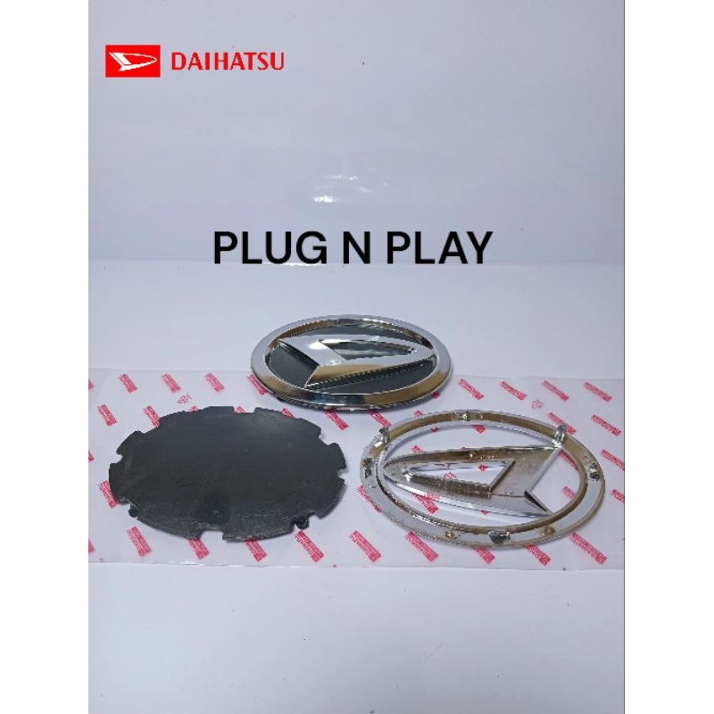 EMBLEB LOGO LAMBANG DEPAN DAIHATSU XENIA ALLNEW 2011 SD 2014