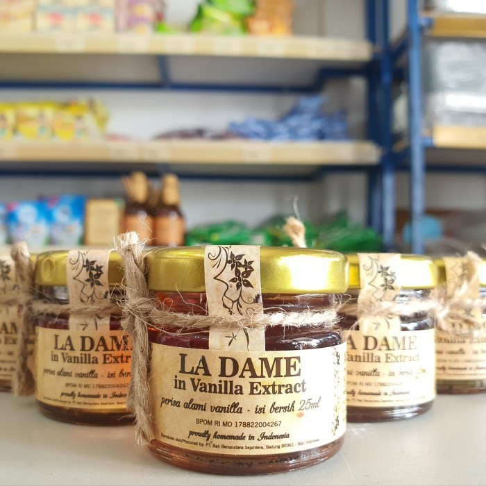

NEW- Promo Baking Ladame Vanilla Extract 25Ml / Extract Vanilla Ladame 25Ml / Extract Vanilla Cair