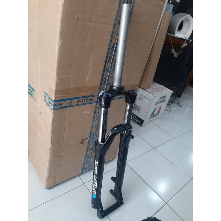 FORK 27.5 SUNTOUR XCM 30 SF15 LOCK QR T120 COIL