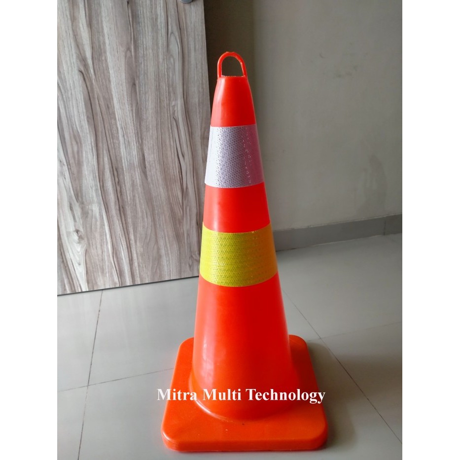 

TRAFFIC CONE FULL ORANGE 75 CM ( RUBBER ) DOUBLE SCOTLIGHT - Tinggi 70cm P/K