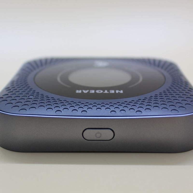 Original Unlocked Europe Version Netgear Nighthawk M1 4GX Gigabit LTE Mobile Router WiFi Hotspot EU 