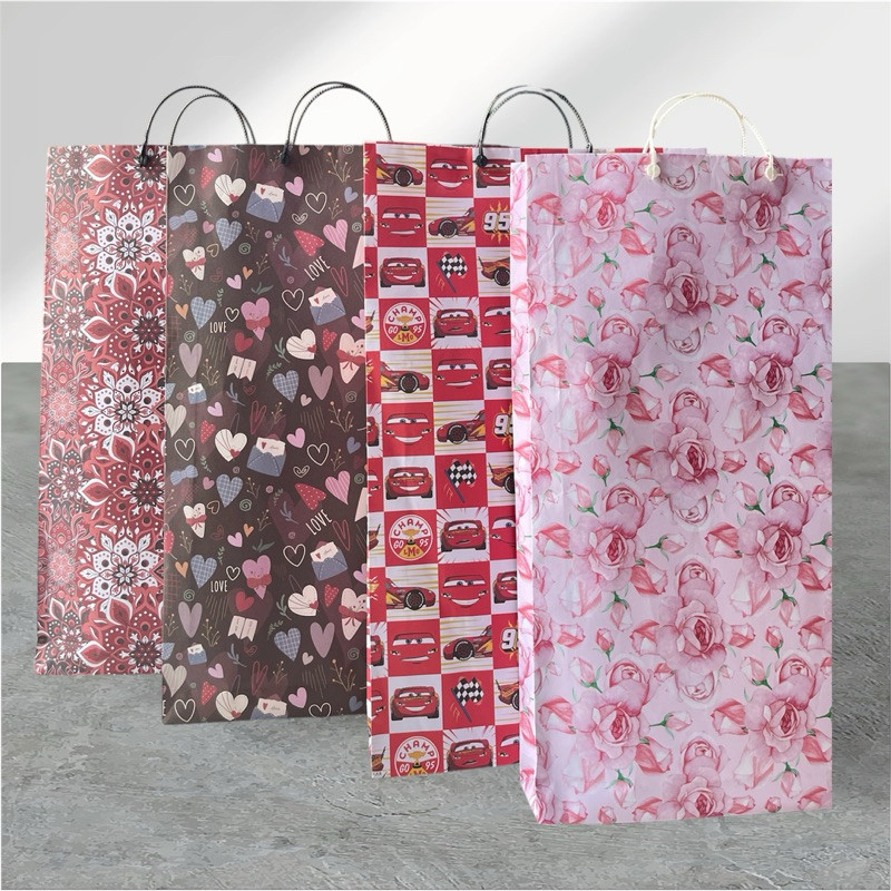 Paper Bag Motif Dewasa / Tambahan kertas kado / tas untuk kado/ papper bag paper bag tas ulang tahun
