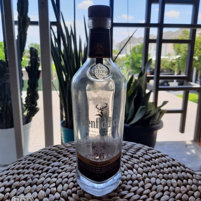 BOTOL MINUMAN GLENFIDDICH UNTUK PAJANGAN KOLEKSI BAR