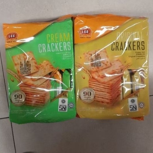 

pekanbaru /Lee Original / Cream Crackers biskuit ori / krim kraker IMPORT 308gr ( isi 14 )