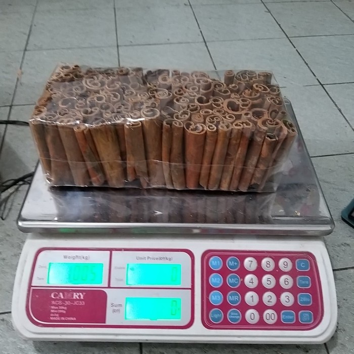 

AST Kayu Manis / Cinnamon Stick 1kg