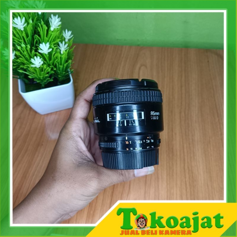 LENSA NIKON AFD 85MM F1.8 / NIKKOR AF 85MM fix nikon af 85mm