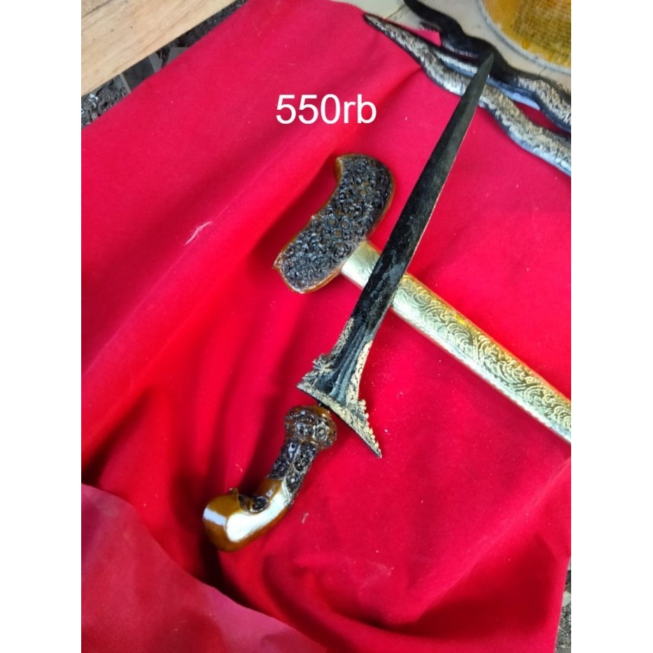 

keris pasopati keleng kinatah mas termurah warangka gayam ukir kembang termurah bk Keris sengkelat majapahit mataram kartosuro kartasura Surakarta Yogyakarta nagasasra sabuk inten keris kriss nogososro emas perunggu patung wayang batik budaya jawa melayub
