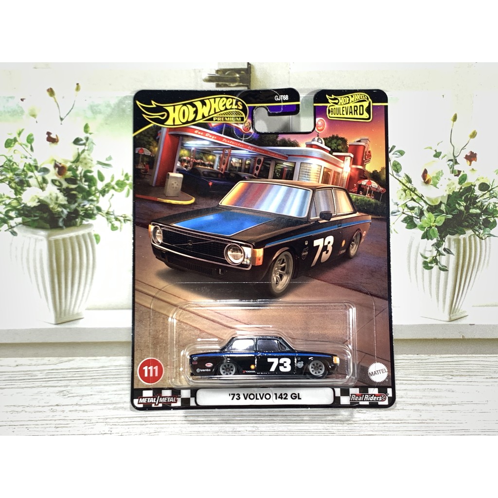 HOT WHEELS PREMIUM 73 VOLVO 142 GL HITAM BOULEVARD DIECAST HOTWHEELS
