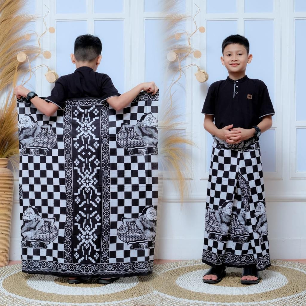 Sarung Kang Santri – Wayang Motif Batik Anak & Santri