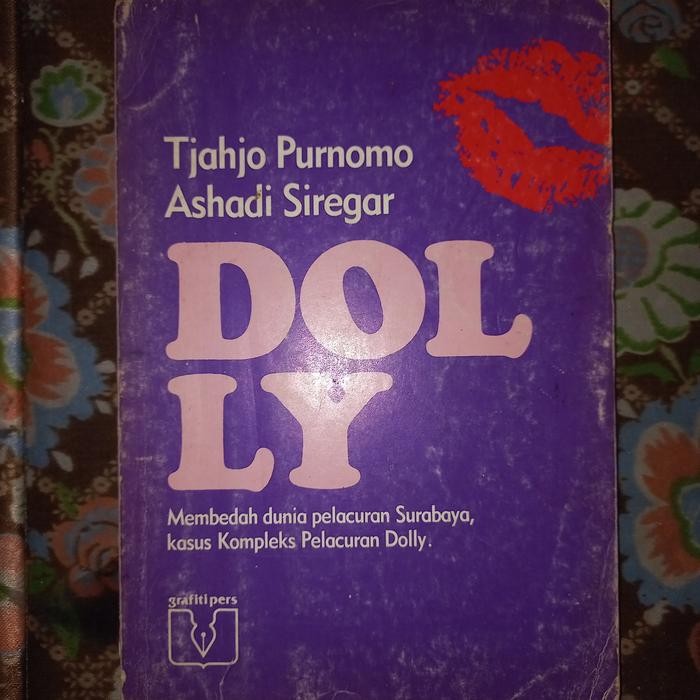 Buku Dolly membedah dunia pelacuran surabaya