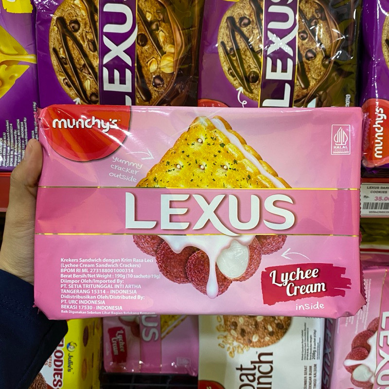 

[oddsolshop] pekanbaru/Munchy's Lexus Biskuit Lychee Cream 10 PCS 19GR Biscuit Sandwich Krim Leci
