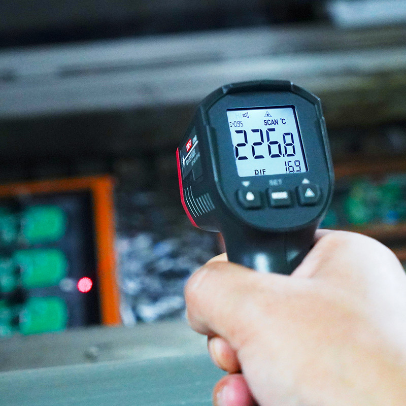 UNI-T Digital Thermometer UT306S UT306C Non-contact industrial Infrared Laser Temperature Meter Temp