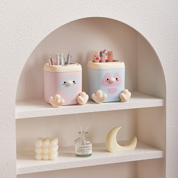 

Tempat Pensil Lucu Duduk Karakter Estetik Organizer Meja Belajar Anak Multifungsi