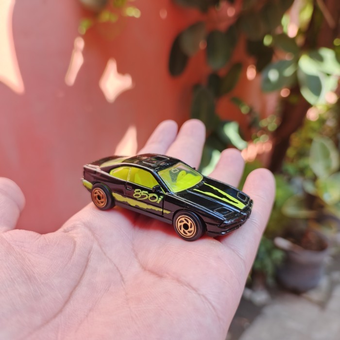 Matchbox BMW 850i Loose Hitam 1/64 Miniatur Mainan Diecast