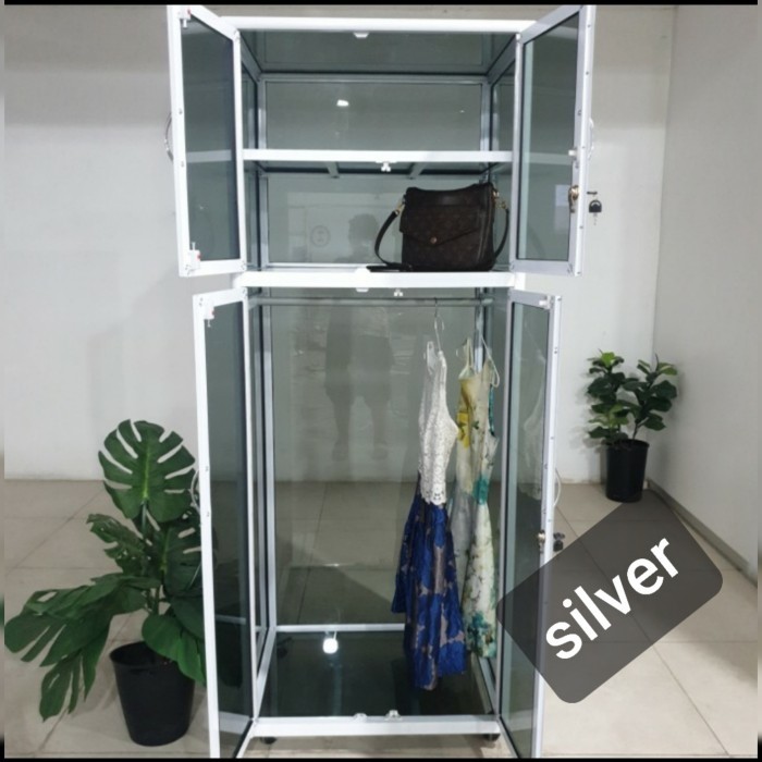 LEMARI RAK GANTUNGAN BAJU ALUMINIUM HOLLOW 20U FULL KACA RIBEN 3 MILI - SILVERALUMINIUM