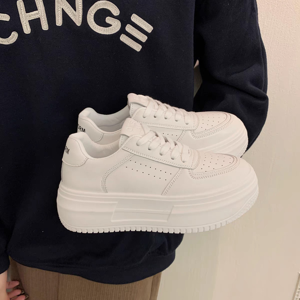 Sepatu Sneakers Wanita Casual Fashion Shoes LV0469