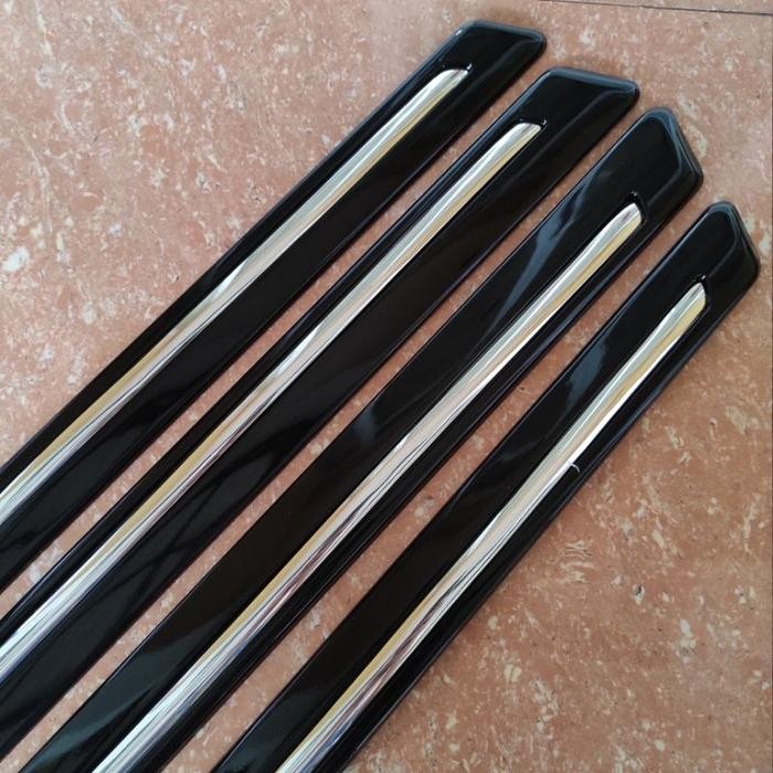 SIERTAA List body LIS MOULDING samping bodi mobil toyota Avanza /  Xenia 2004 sampai 2011 2010 2009 