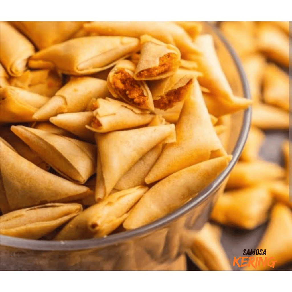 

TERMURAH SALE SALE snack samosa isi ayam samosa abon 1kg samosa kering 1kg samosa abon samosa kering