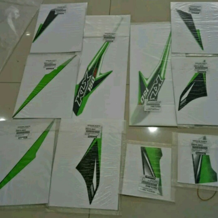 STRIPING STRIPPING STIKER KLX BF IJO 2015 ORIGINAL KAWASAKI