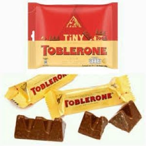 

JAMIN MURAH !!!TOBLERONE TINY GOLD 200gr isi 25 PCS (HALAL)(BISA LANGSUNG ORDER)