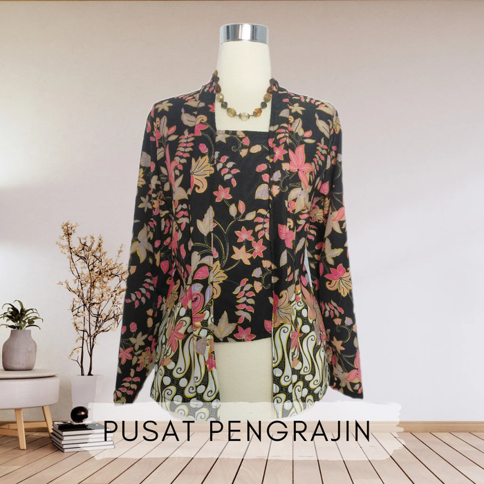 

Kebaya Kutubaru Bunga Pariaman - S