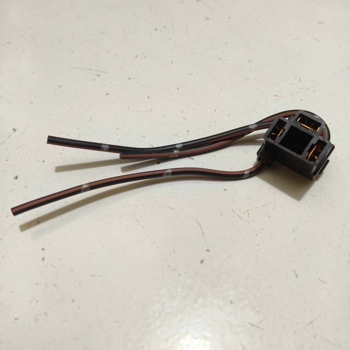 SOCKET LAMPU DEPAN SOCKET LAMPU H4 berkualitas