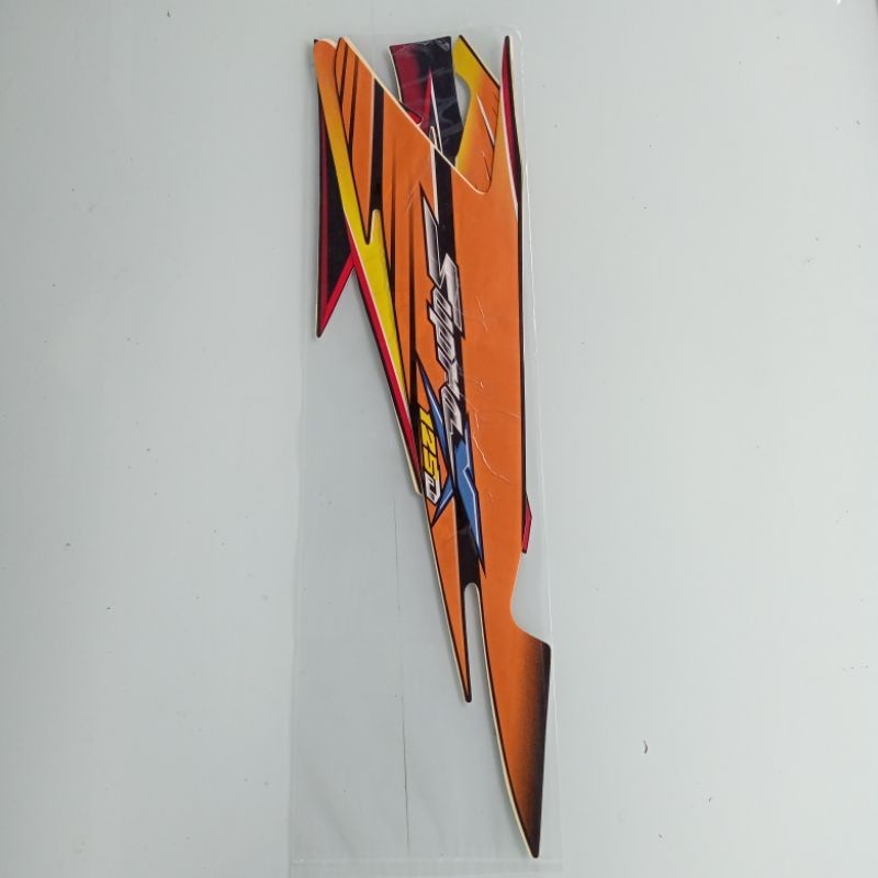 striping sticker Honda Supra X 125 std 2005 hitam orange