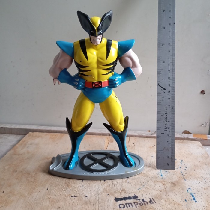 MAINAN figure action marvel Wolverine x men