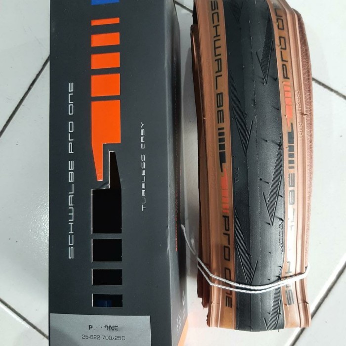 BAN LUAR SCHWALBE PRO ONE 700 x 25C / 700 x 28C / 700 x 30C KEVLAR TLE - 700x25C TANWALL
