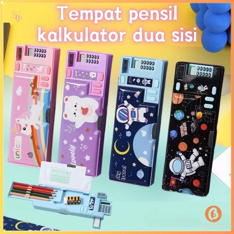 

6.6 [Penjual Lokal] Kotak Pensil Kartun Dua Sisi Dengan Kalkulator Dan Rautan Pensil / Kotak Pensil Multifungsi Kotak Pensil Tombol Mekanis Pop-Up